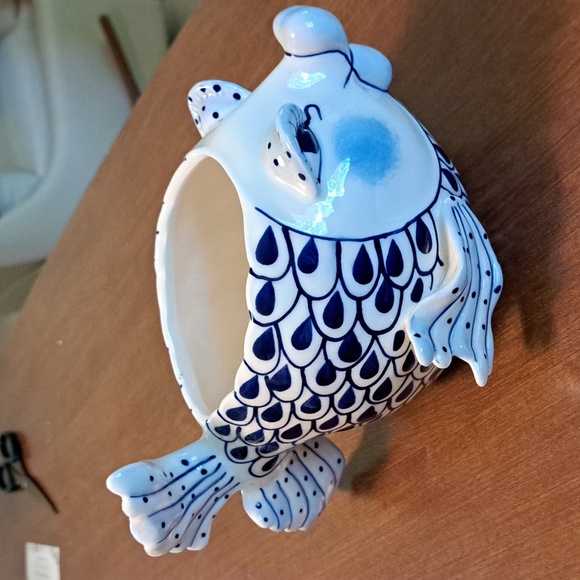 FLASH SALE Fish ceramic planter - Picture 3 of 7